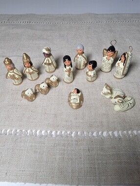 Vintage Tonala Mexican Folk Art Pottery Miniature Nativity 14pc Set